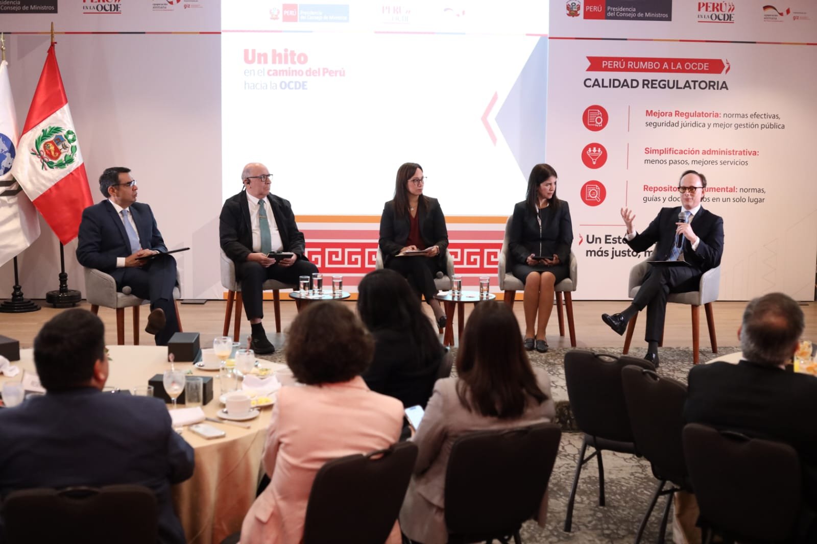 Presentación del informe "Política regulatoria en el Perú 2026" - Imagen 3